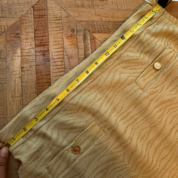 New Without Tag Michael Kors Gold Animal Print Mini Skirt, Size Large - Picture 9 of 12